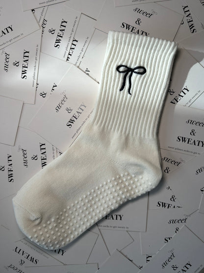 'Sealed with a Bow' Crew Socks - Cream