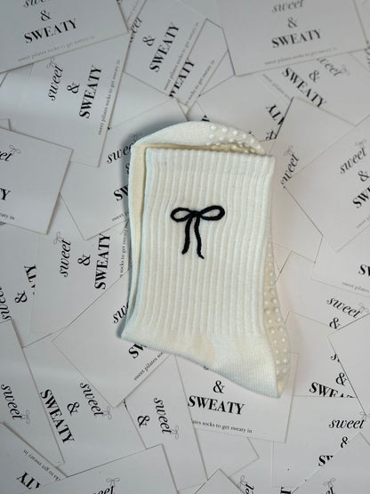 'Sealed with a Bow' Crew Socks - Cream